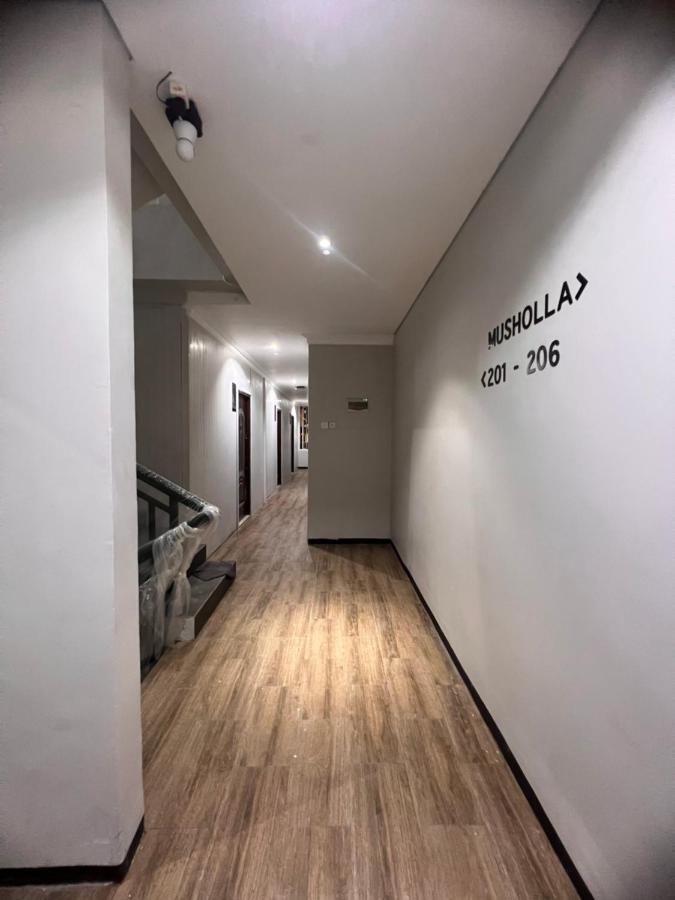 Sleep Studio Hotel City Center Surabaya Exterior photo